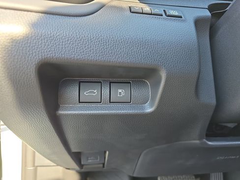 Used 2026 Toyota Crown Platinum image 29