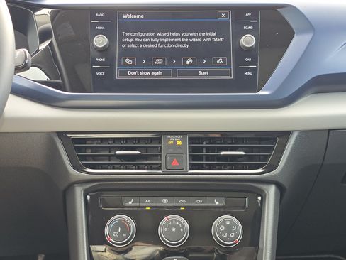 Certified 2023 Volkswagen Taos SE w/ Panoramic Sunroof Package AWD/4WD image 25