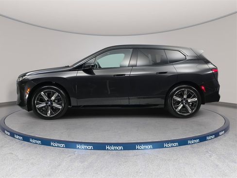 New 2026 BMW iX xDrive45 image 8