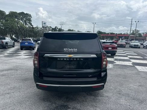 Used 2023 Chevrolet Suburban LT RWD image 4