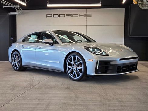 Certified 2026 Porsche Panamera RWD image 31