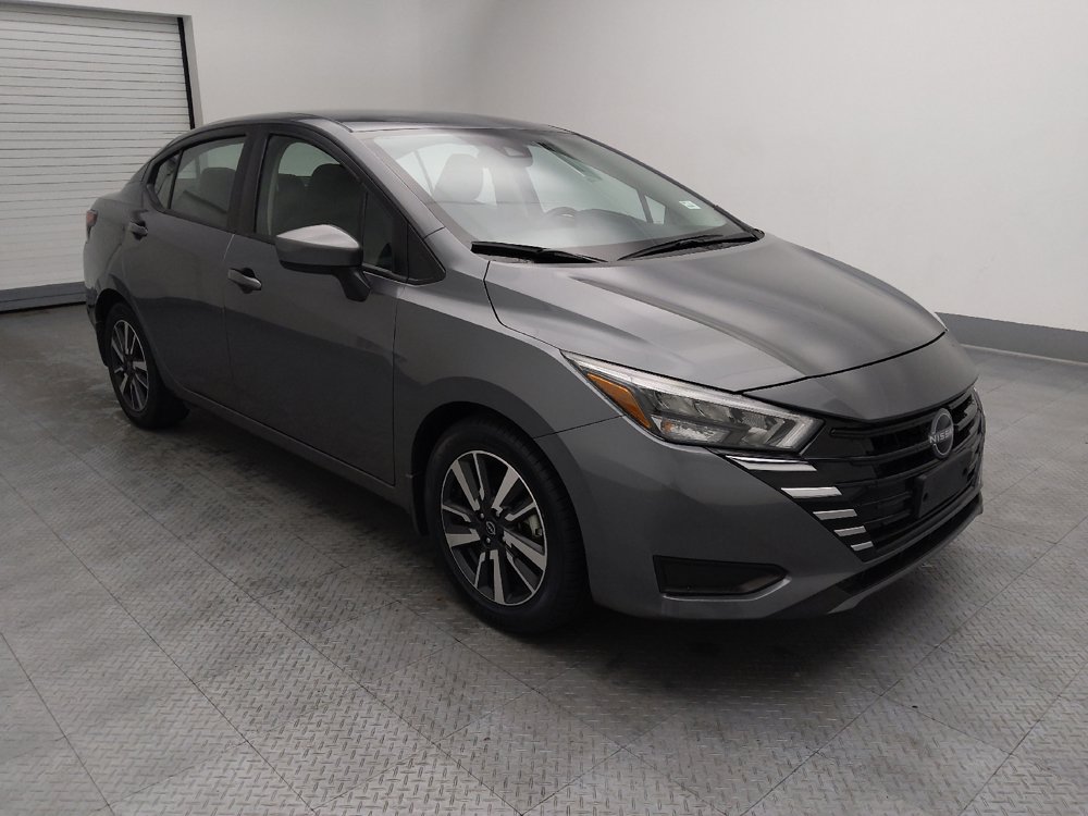 Used 2025 Nissan Versa SV w/ Trunk Package FWD image 11