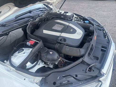 Used 2011 Mercedes-Benz C 300 4MATIC Sedan image 53