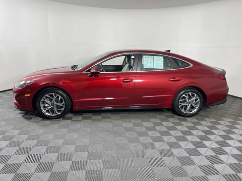 Used 2023 Hyundai Sonata SEL FWD image 2