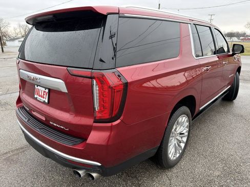 Used 2023 GMC Yukon XL Denali w/ Denali Reserve Package image 14