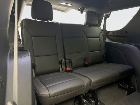 Used 2023 Chevrolet Tahoe High Country AWD/4WD image 19