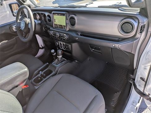 Used 2023 Jeep Gladiator Sport image 36
