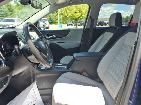 Used 2022 Chevrolet Equinox LT FWD image 12