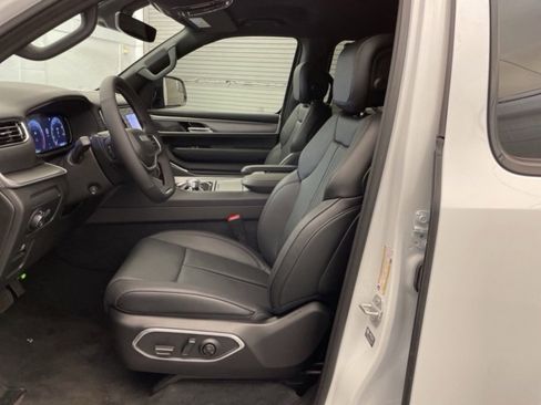 New 2025 Jeep Wagoneer Series II w/ Convenience Group I image 19