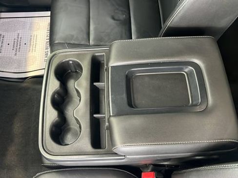 Used 2018 Chevrolet Silverado 1500 LT w/ Midnight Edition AWD/4WD image 12