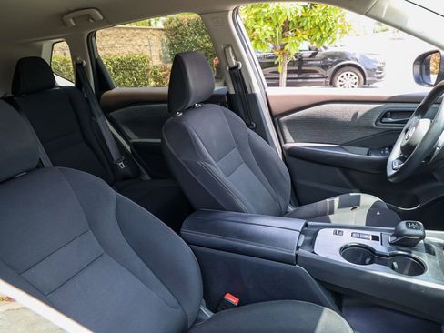 Used 2023 Nissan Rogue S FWD image 21