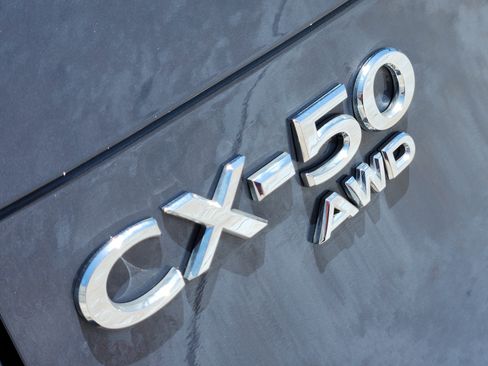 Used 2025 MAZDA CX-50 AWD 2.5 S w/ Preferred Package image 12