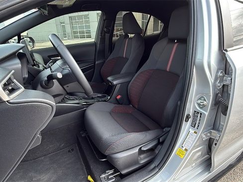 Used 2025 Toyota Corolla SE image 12