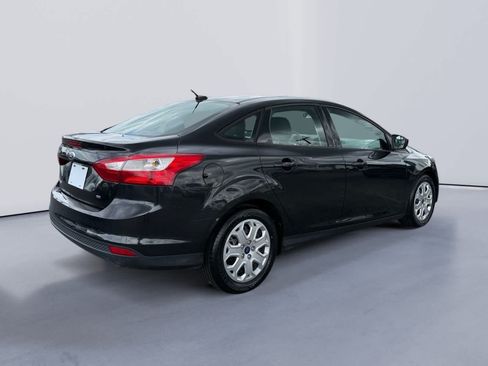 Used 2012 Ford Focus SE FWD image 5