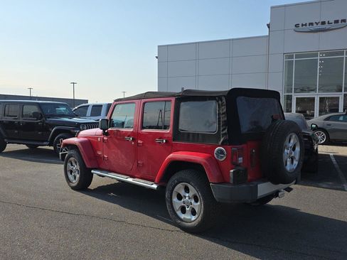 Used 2014 Jeep Wrangler Unlimited Sahara w/ Mopar Chrome Edition Group image 9