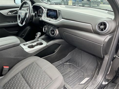 Used 2019 Chevrolet Blazer LT image 27
