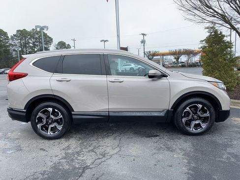 Used 2017 Honda CR-V Touring image 9