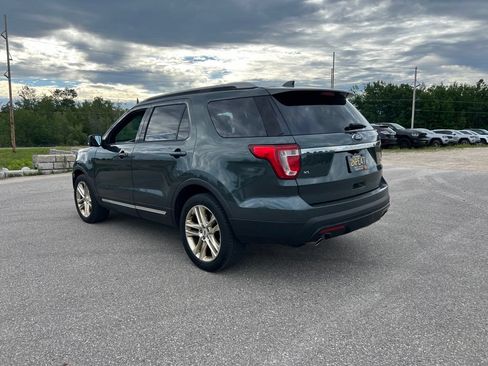 Used 2016 Ford Explorer XLT w/ Equipment Group 202A AWD/4WD image 3
