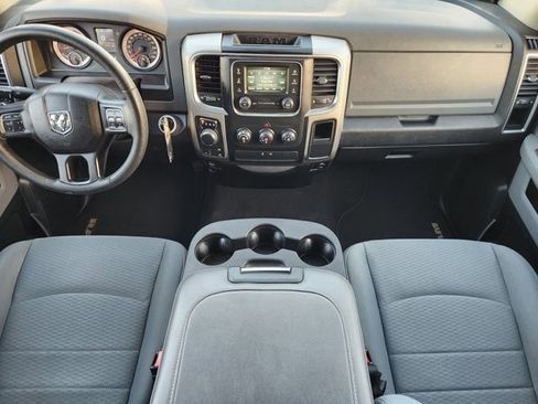 Used 2017 RAM 1500 Classic SLT image 24