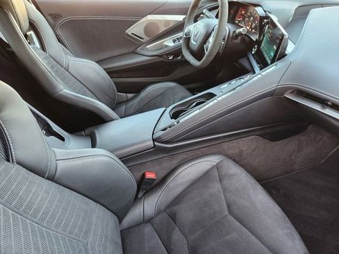 Used 2024 Chevrolet Corvette Stingray Preferred Conv w/ 2LT image 20