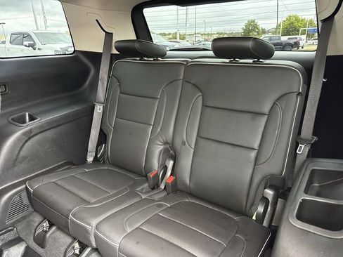 Used 2023 GMC Acadia Denali w/ Black Diamond Edition FWD image 12