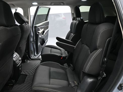 Used 2019 Subaru Ascent Premium AWD/4WD image 19