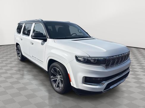 Used 2023 Jeep Grand Wagoneer 4WD image 4