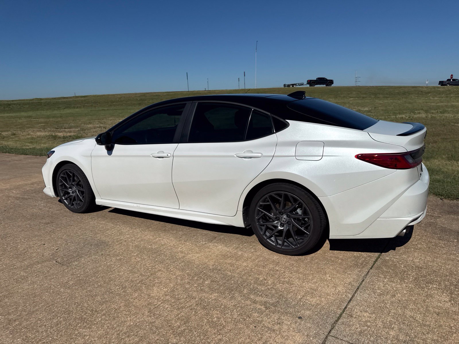 Used 2025 Toyota Camry XSE w/ Premium Package FWD image 8