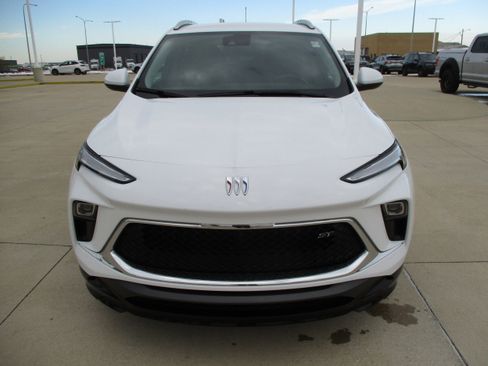 Used 2024 Buick Encore GX Sport Touring w/ Comfort Package image 9