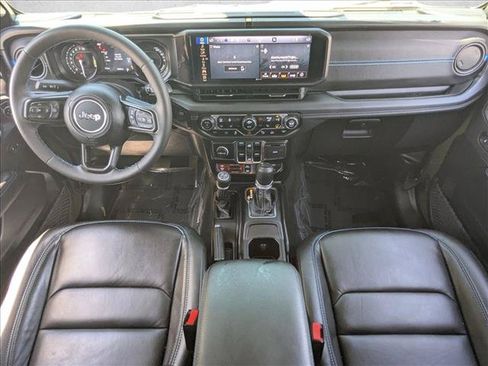 Used 2024 Jeep Wrangler Unlimited Rubicon 4xe AWD/4WD image 18