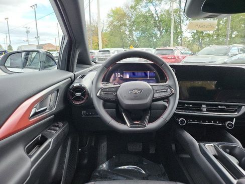 New 2025 Chevrolet Equinox EV RS image 19