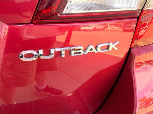 Used 2018 Subaru Outback 2.5i AWD/4WD image 10