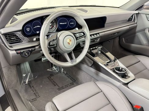 Certified 2024 Porsche 911 Targa 4S AWD/4WD image 4
