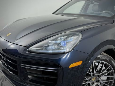 Certified 2020 Porsche Cayenne Turbo image 11