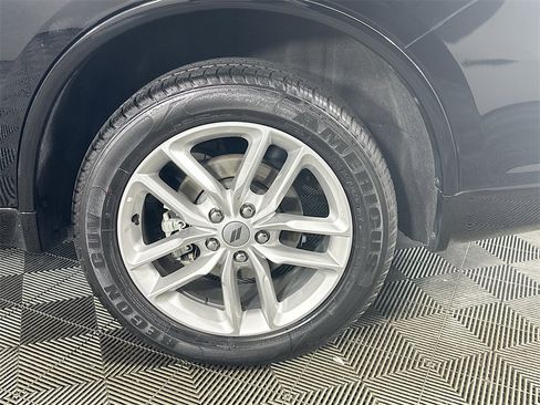 Used 2024 Dodge Durango GT image 33