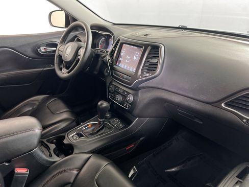 Used 2022 Jeep Cherokee Trailhawk w/ Trailer Tow Group image 27