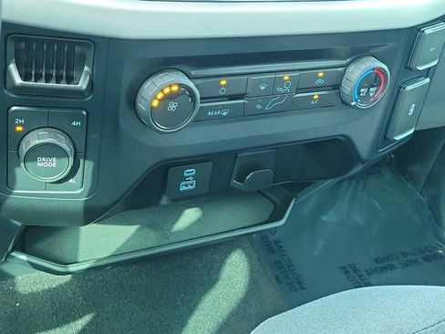 Used 2023 Ford F150 XLT image 31