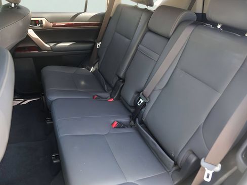 Used 2019 Lexus GX 460 Premium AWD/4WD image 28