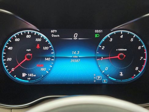 Used 2022 Mercedes-Benz GLC 300 4MATIC image 13