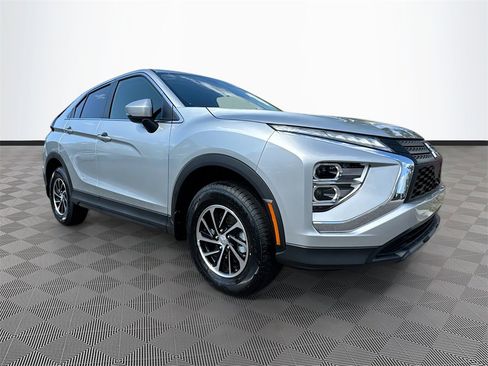 Used 2025 Mitsubishi Eclipse Cross ES image 4