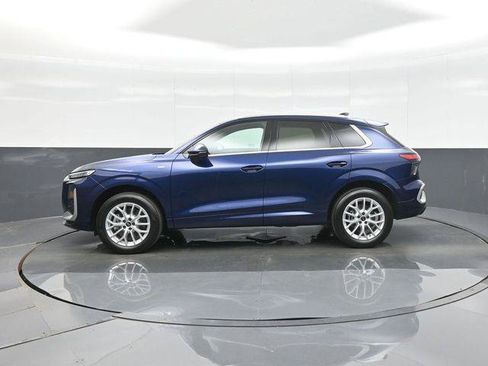 New 2026 Audi Q3 quattro 2.0T AWD/4WD image 4