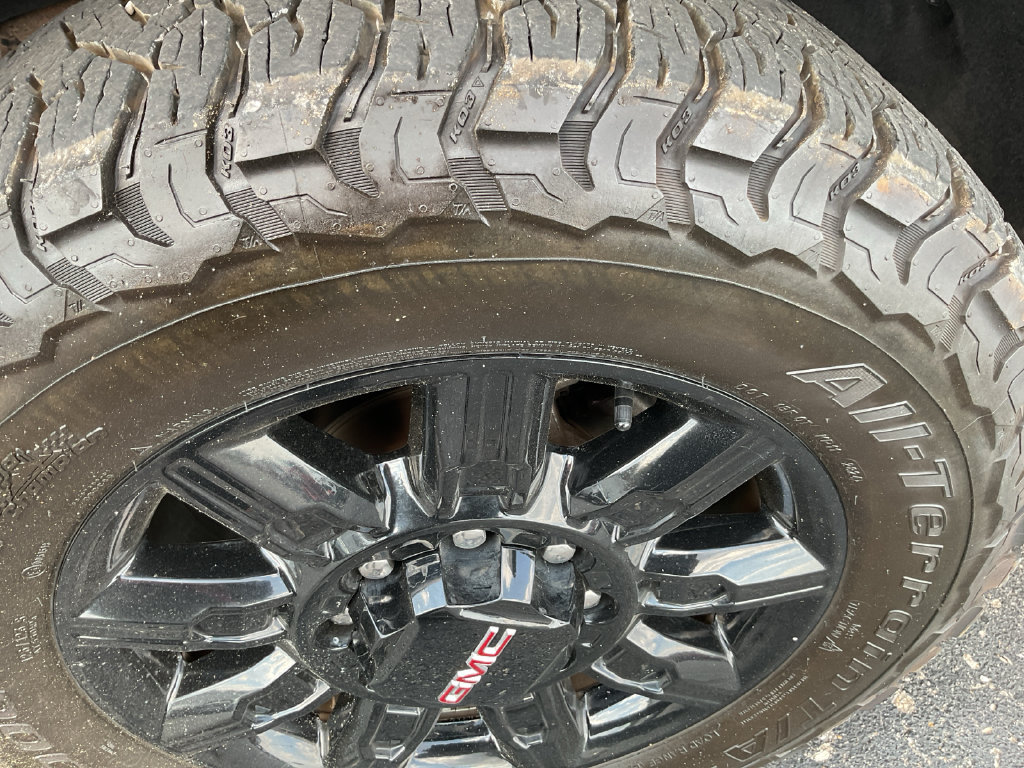 Used 2024 GMC Sierra 2500 AT4 w/ AT4 Premium Plus Package AWD/4WD image 30