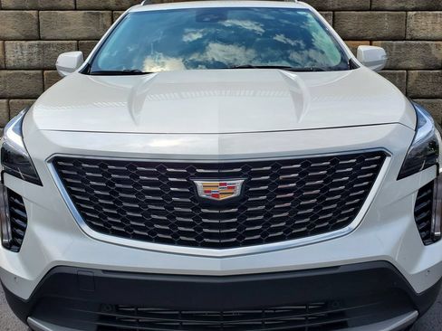 Used 2023 Cadillac XT4 Premium Luxury w/ Cold Weather Package AWD/4WD image 9