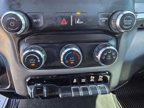 Used 2022 RAM 1500 Big Horn AWD/4WD image 20