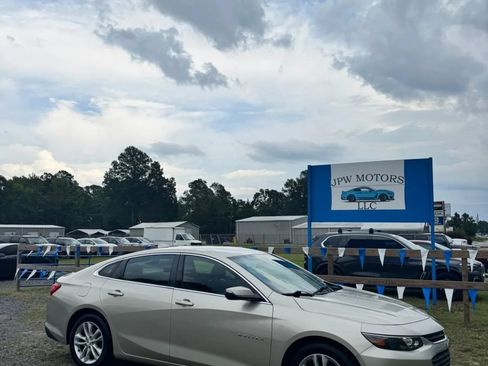 Used 2016 Chevrolet Malibu LT w/ Leather Package FWD image 1