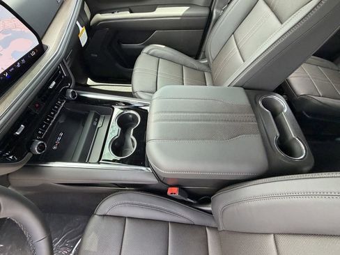 New 2026 Chevrolet Tahoe High Country RWD image 19