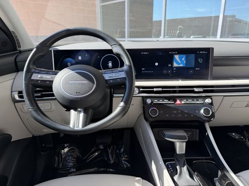 Used 2025 Hyundai Tucson SEL FWD image 15