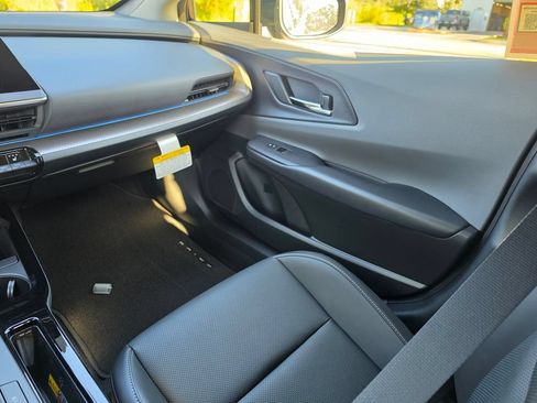 New 2026 Toyota Prius XLE FWD image 26