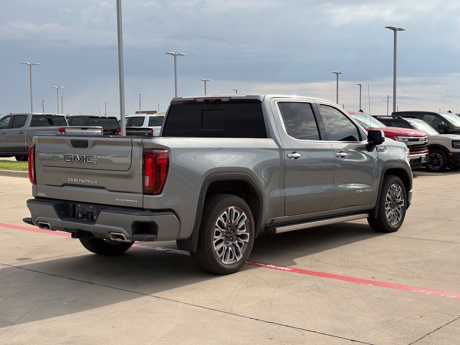 Used 2024 GMC Sierra 1500 Denali Ultimate AWD/4WD image 7