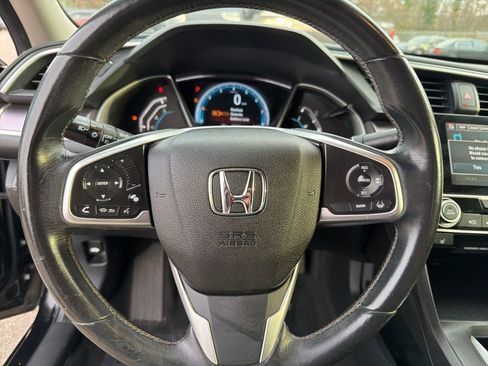 Used 2016 Honda Civic Touring image 17